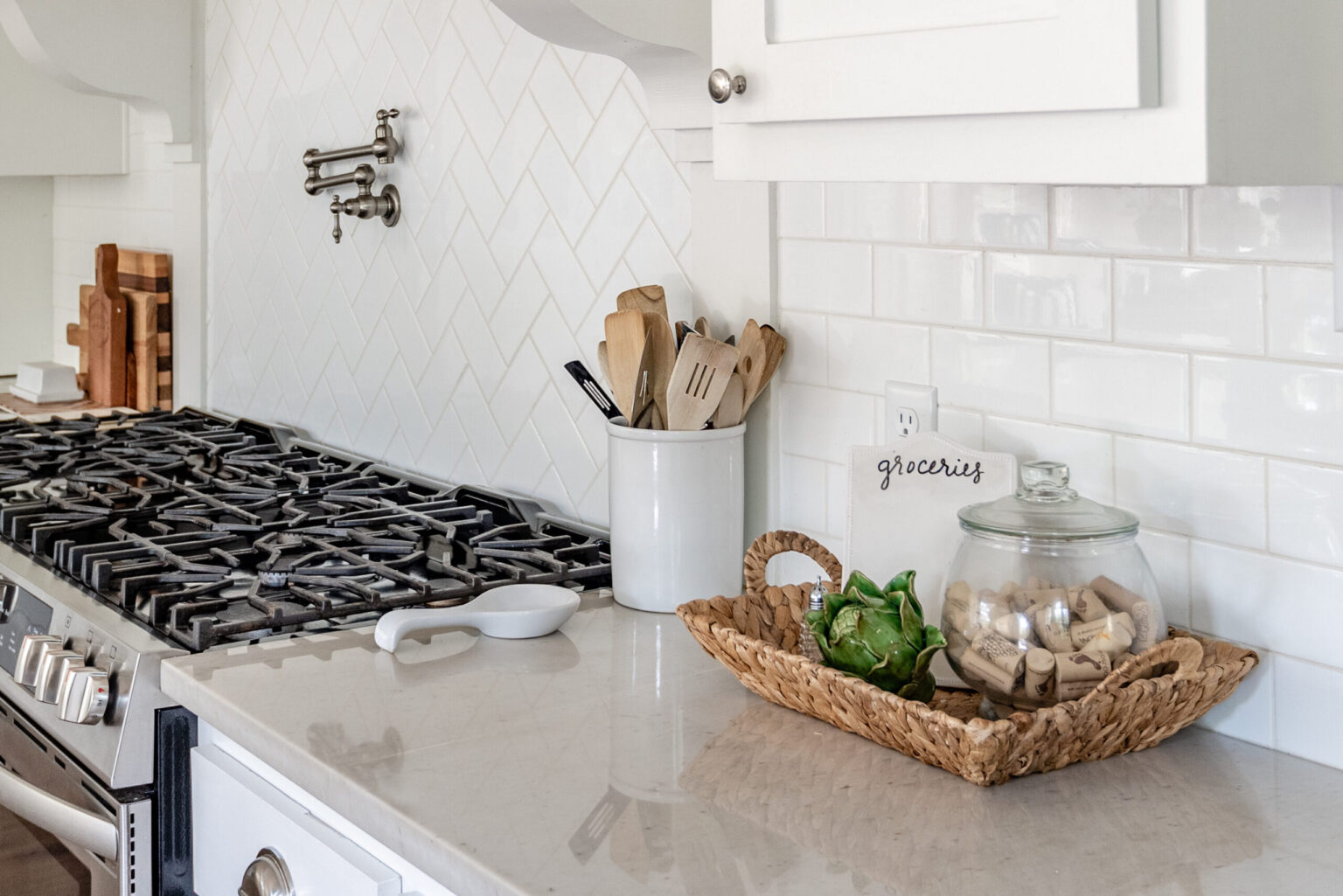 How to Use Trays in Your Decor...and Why You Should ⋆ OwnerBuilder Program & House Plans